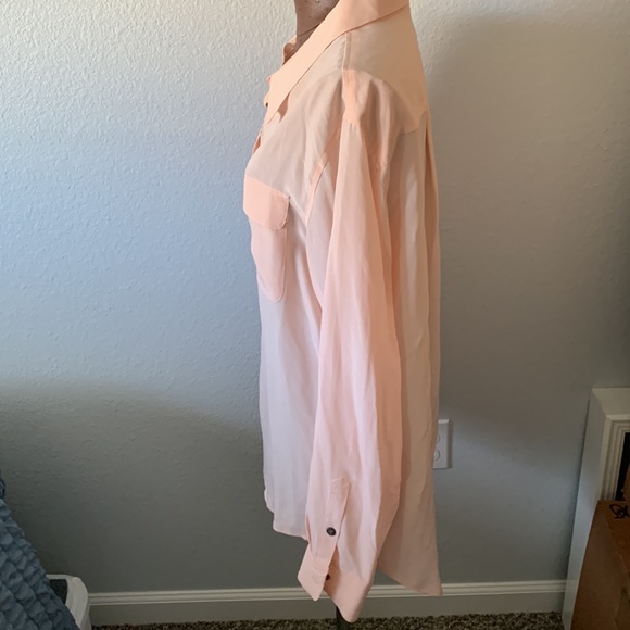 Two by Vince Camuto blouse - Picture 2 of 5